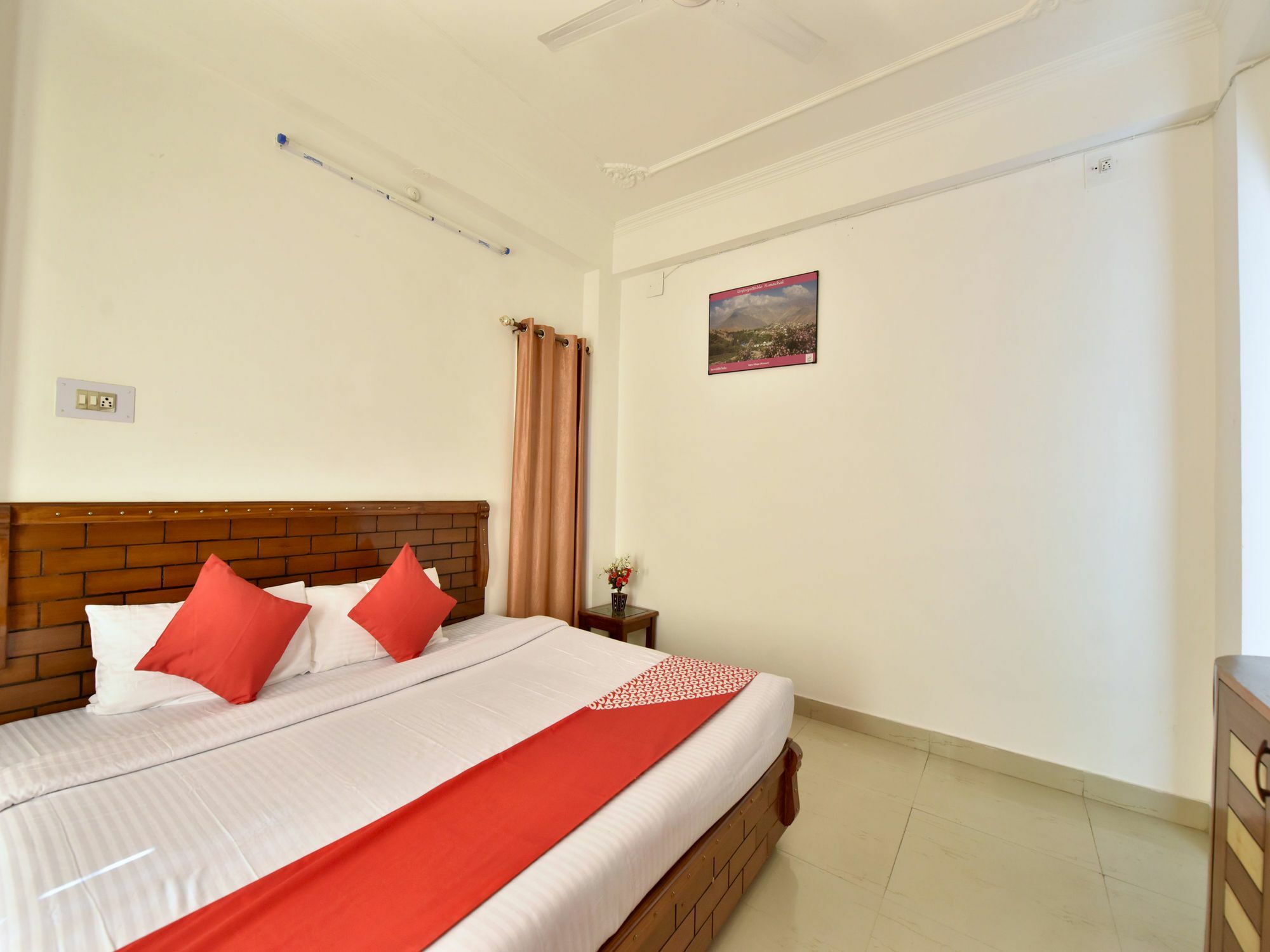 Oyo 12825 Omkara Homestay Kasauli Exterior foto