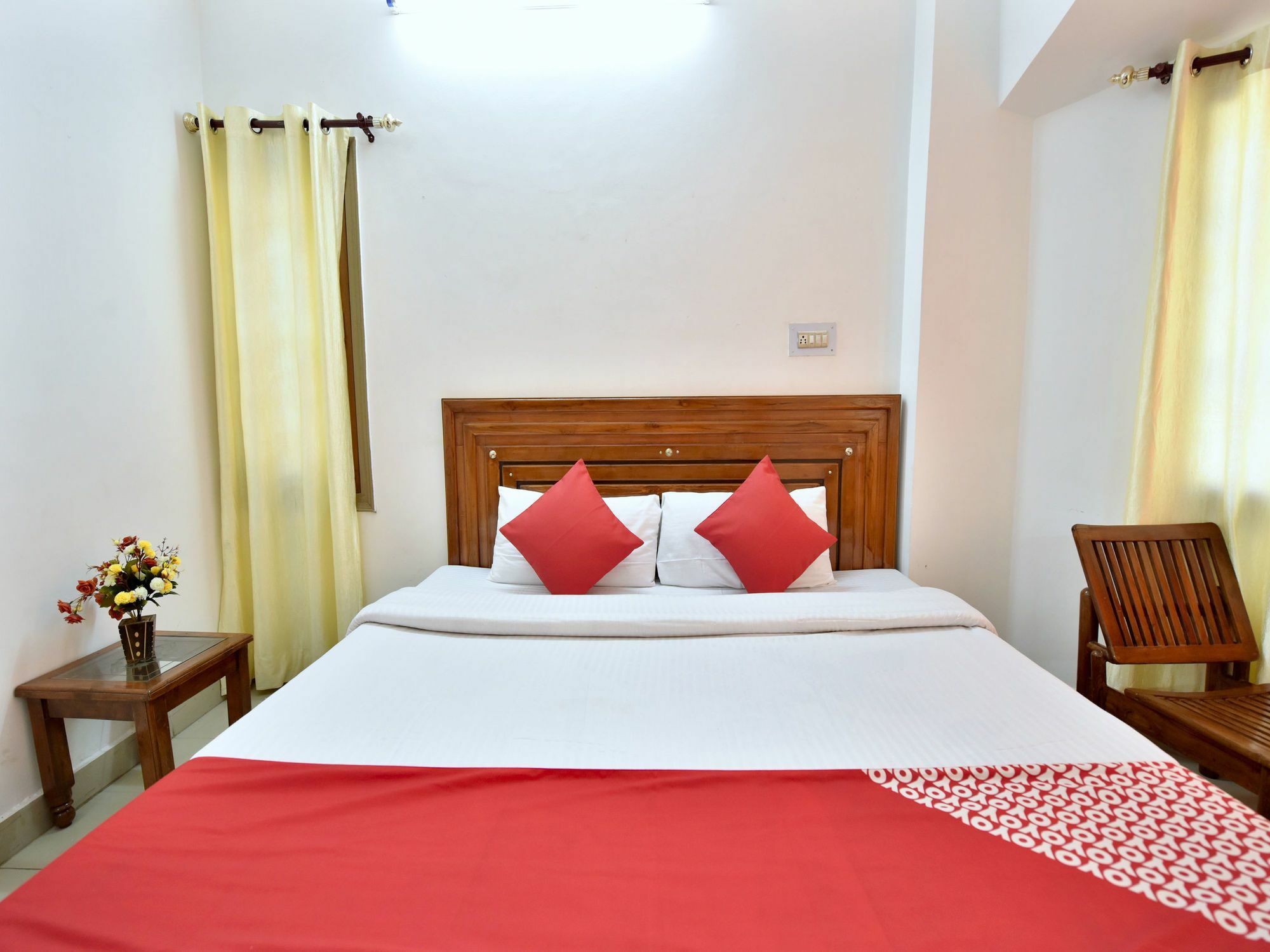 Oyo 12825 Omkara Homestay Kasauli Exterior foto